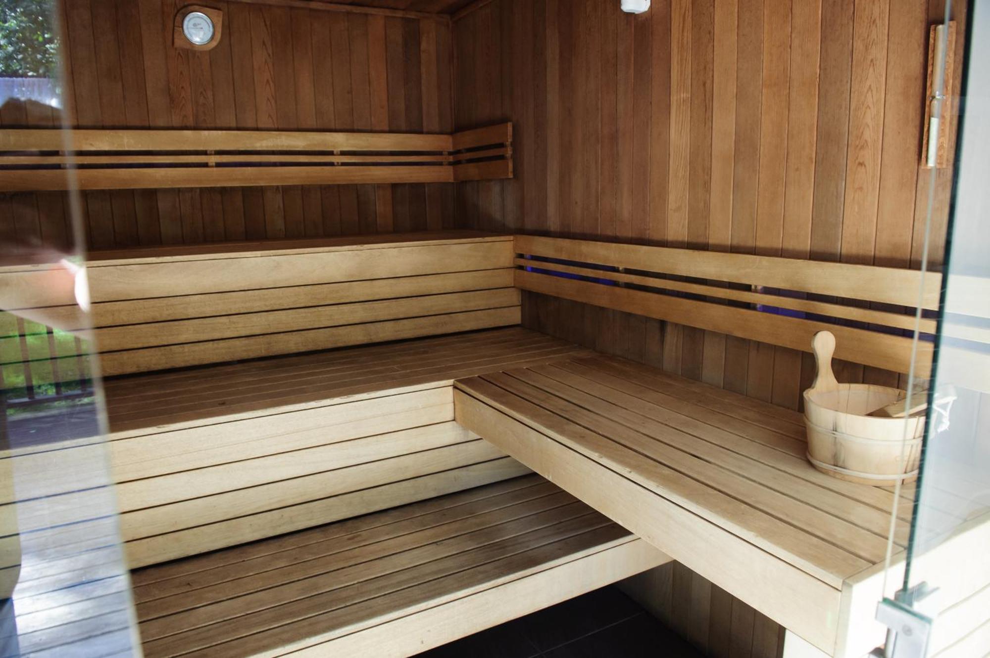Tree House Relax Park Hotel Chisinau Exterior photo